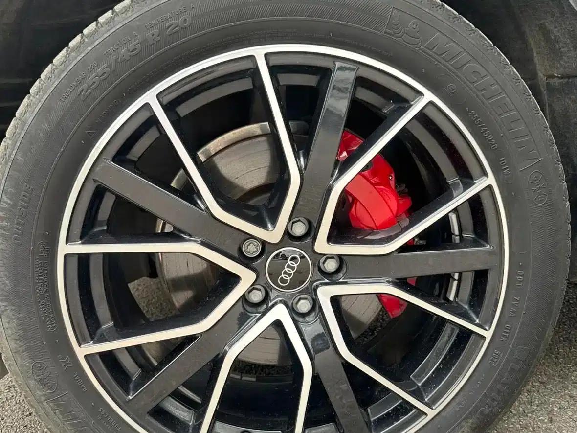Audi Q5L Sportback 2022 40 TFSI RS Package (Sports Edition) — миниатюра 8