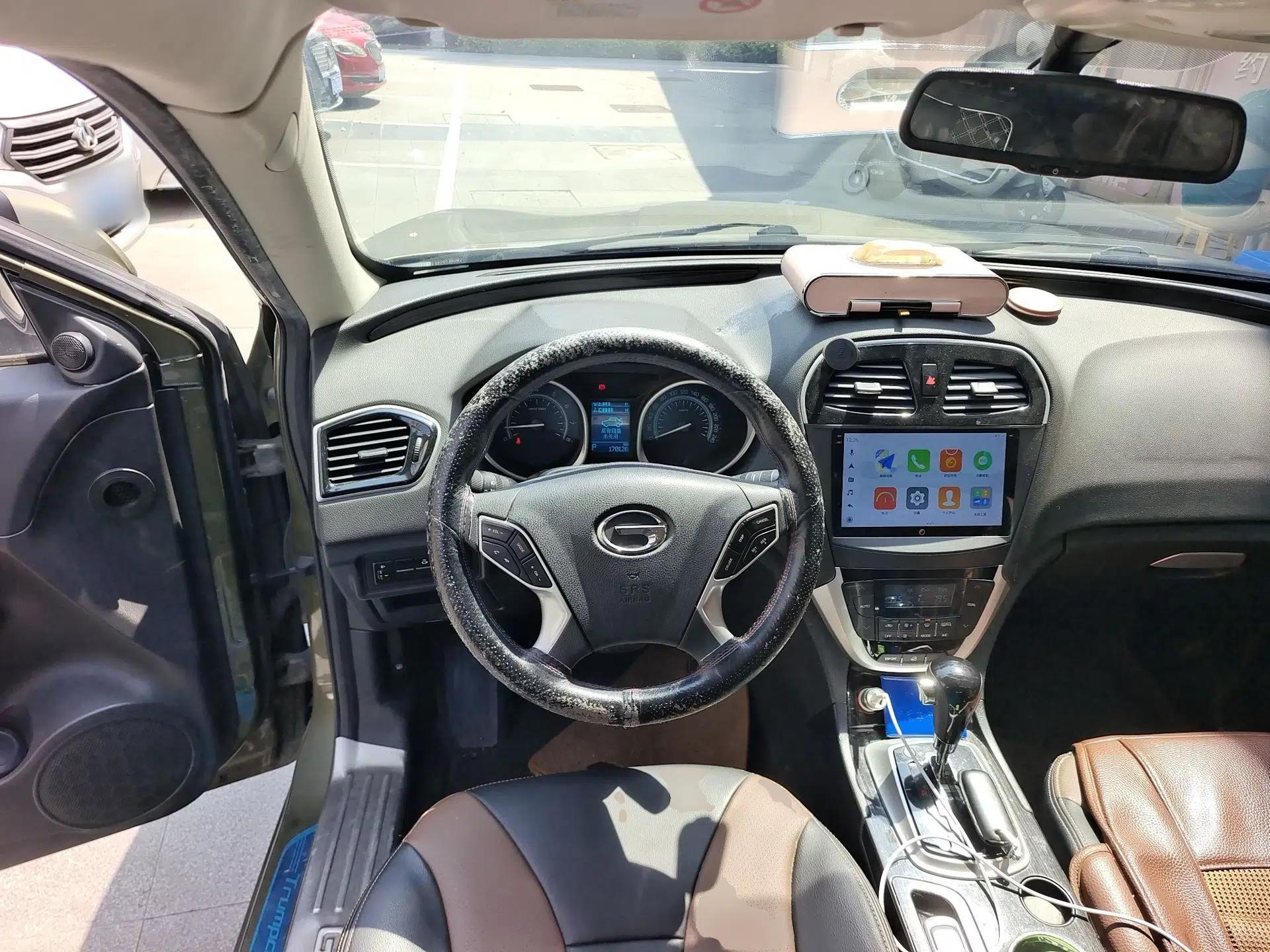 GAC Trumpchi GS5 Super 2015 2.0L Automatic Two-Wheel Drive Luxury Navigation Edition — миниатюра 11