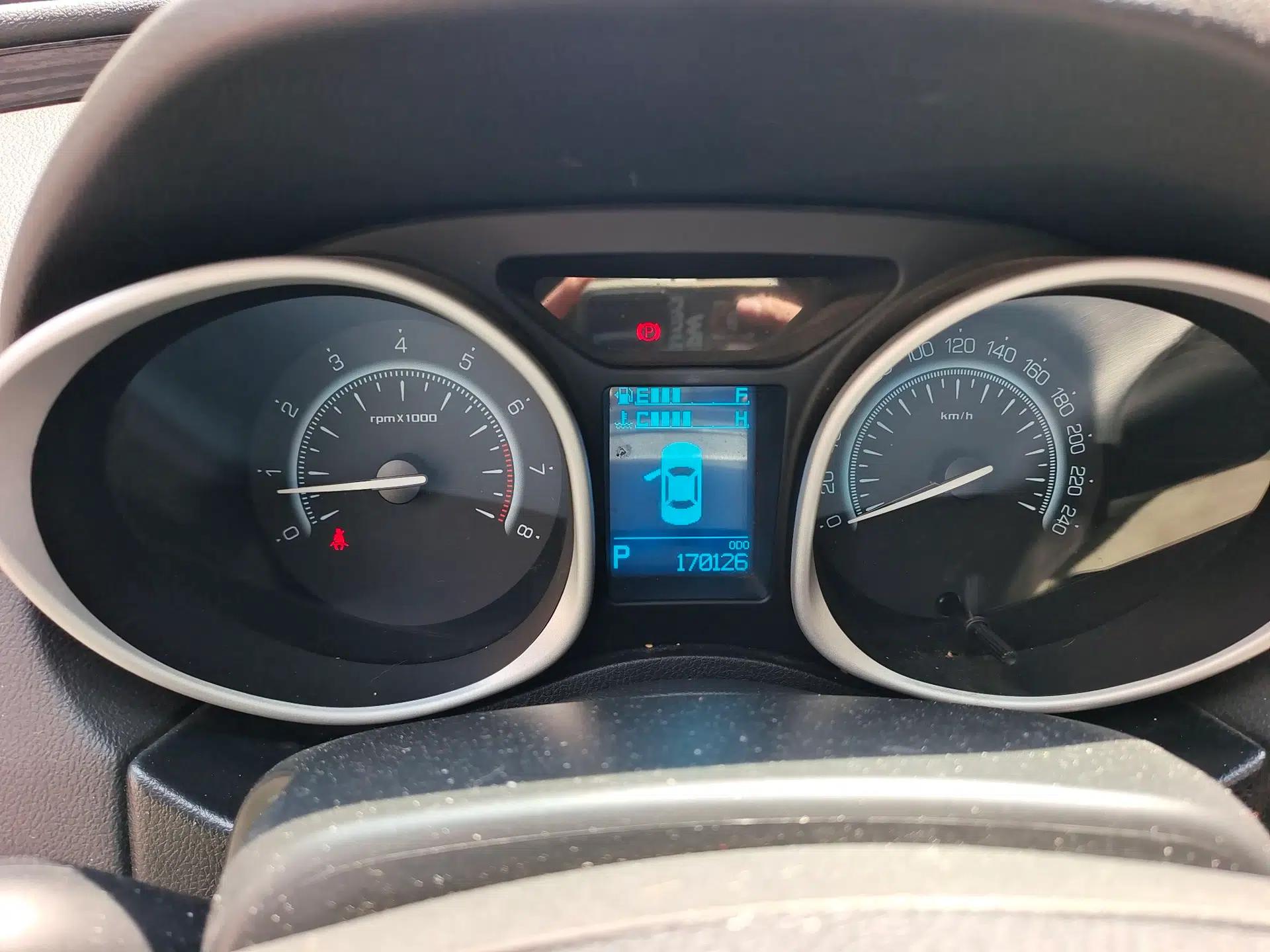 GAC Trumpchi GS5 Super 2015 2.0L Automatic Two-Wheel Drive Luxury Navigation Edition — миниатюра 12