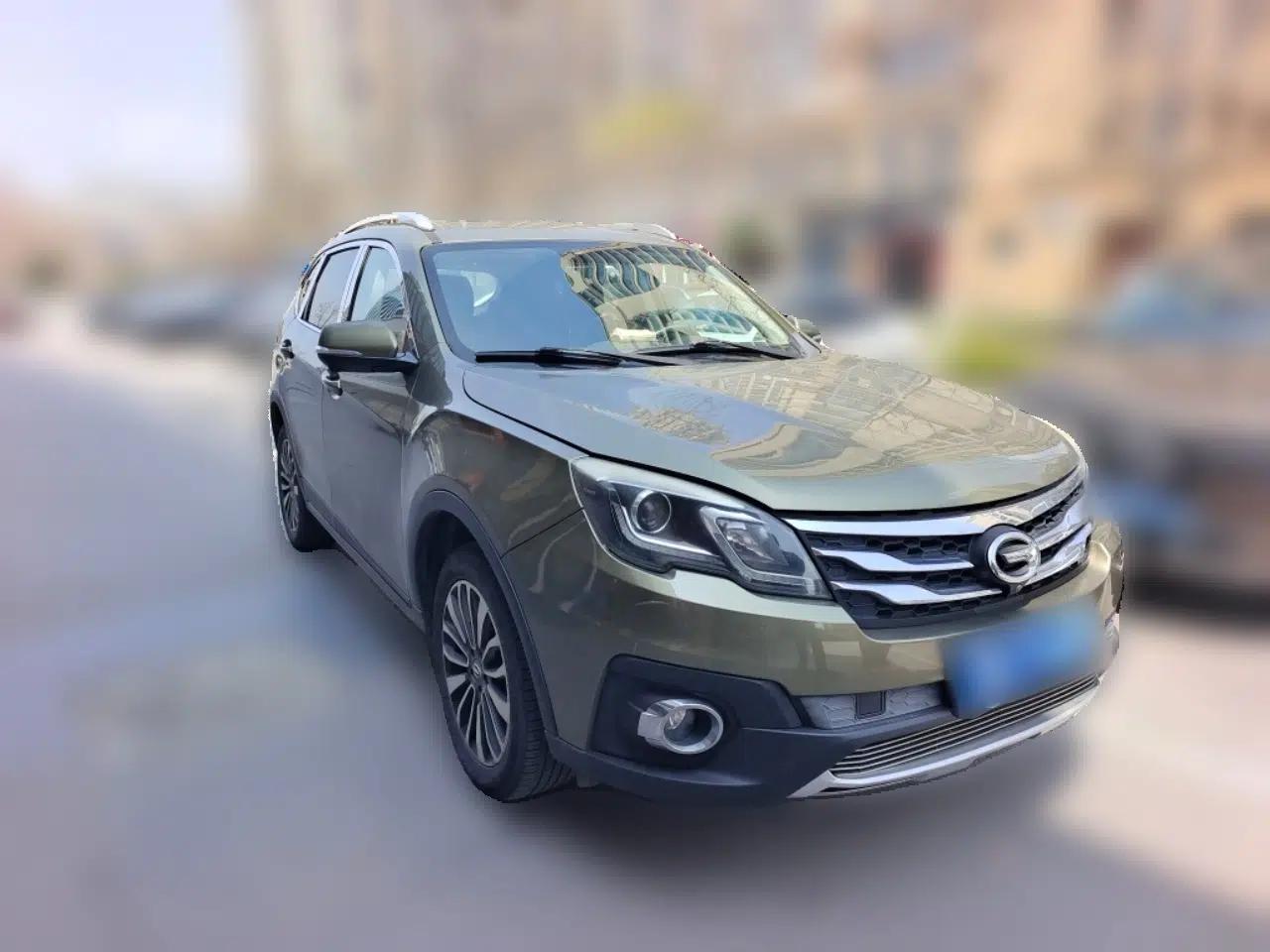 GAC Trumpchi GS5 Super 2015 2.0L Automatic Two-Wheel Drive Luxury Navigation Edition — миниатюра 3