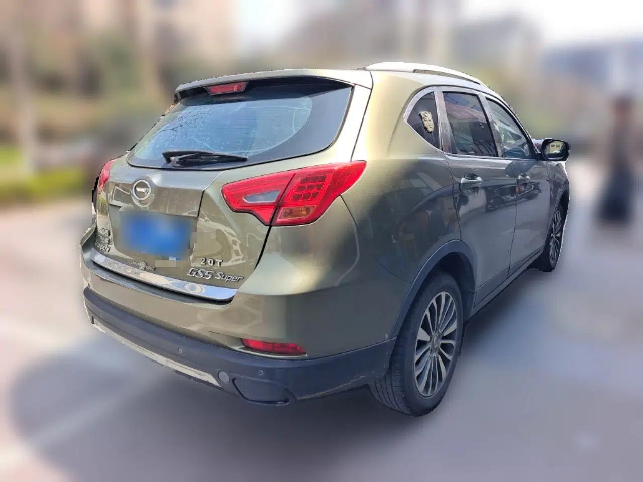 GAC Trumpchi GS5 Super 2015 2.0L Automatic Two-Wheel Drive Luxury Navigation Edition — миниатюра 6