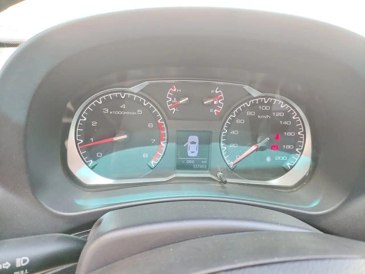 Haval H5 Classic 2016 Classic Edition 2.0T Manual 4x4 Elite Model — миниатюра 12