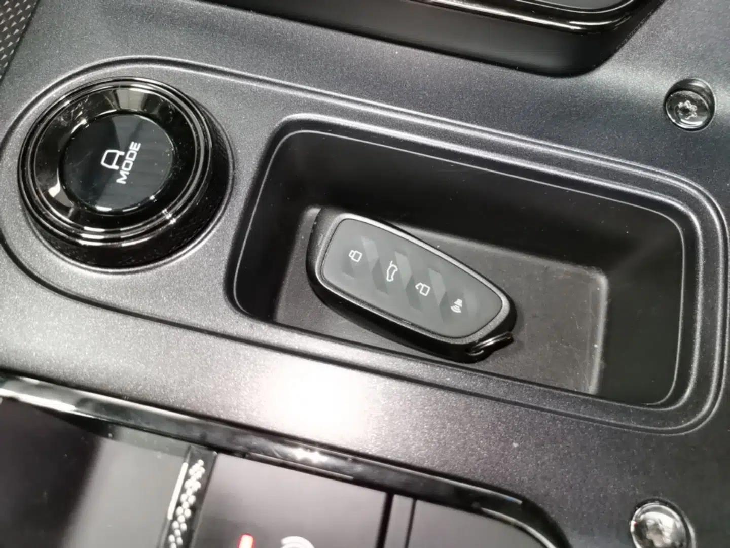 Haval H Dog New Energy 2026 Model Hi4 150km Trendy Electric Edition — миниатюра 12