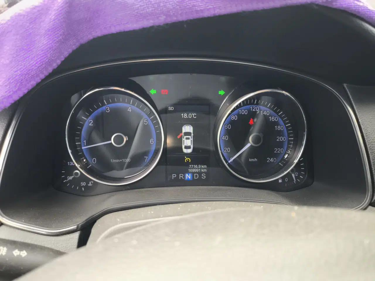 Hongqi H7 2015 2.0T Luxury Model — миниатюра 12