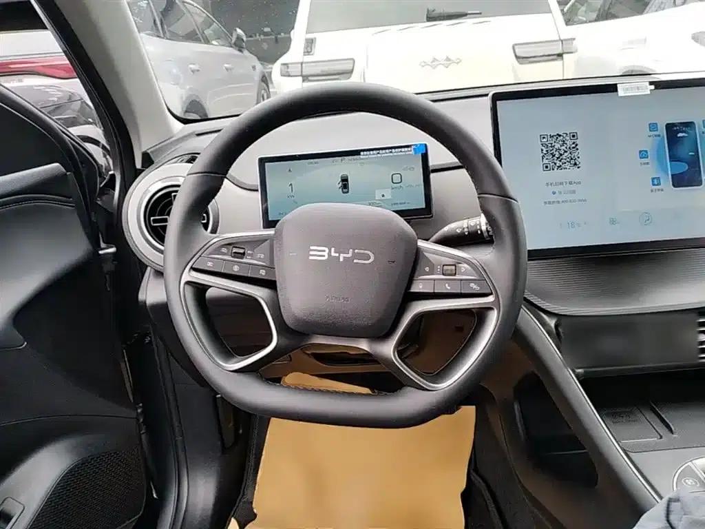 Hiace 05 DM-i 2025 DM-i Intelligent Driving Edition 115KM Flagship Model — миниатюра 11