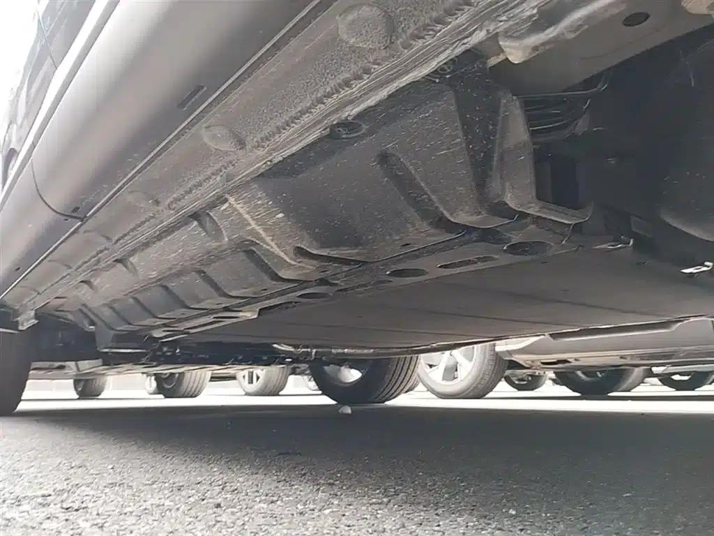 Hiace 05 DM-i 2025 DM-i Intelligent Driving Edition 115KM Flagship Model — миниатюра 22
