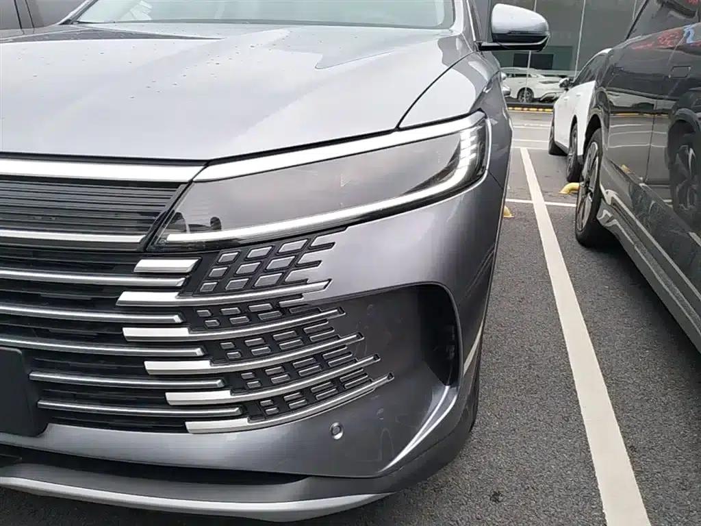 Hiace 05 DM-i 2025 DM-i Intelligent Driving Edition 115KM Flagship Model — миниатюра 24