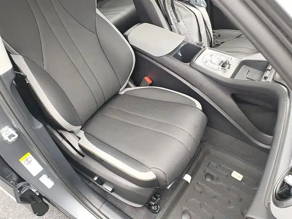 Hiace 05 DM-i 2025 DM-i Intelligent Driving Edition 115KM Flagship Model — миниатюра 25