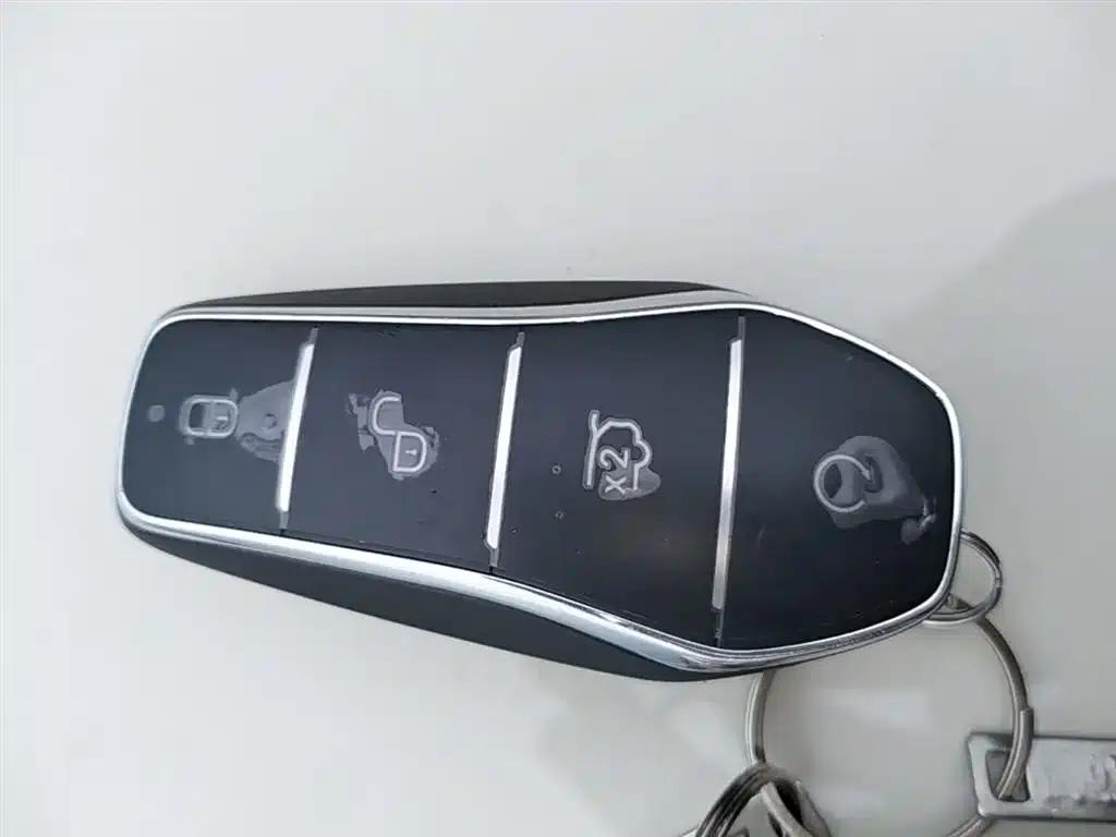 Hiace 05 DM-i 2025 DM-i Intelligent Driving Edition 115KM Flagship Model — миниатюра 9