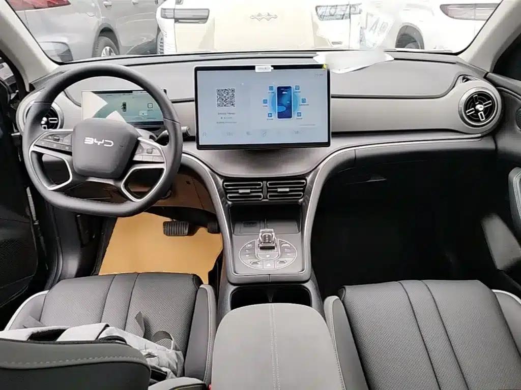 Hiace 05 DM-i 2025 DM-i Intelligent Driving Edition 115KM Flagship Model — миниатюра 10
