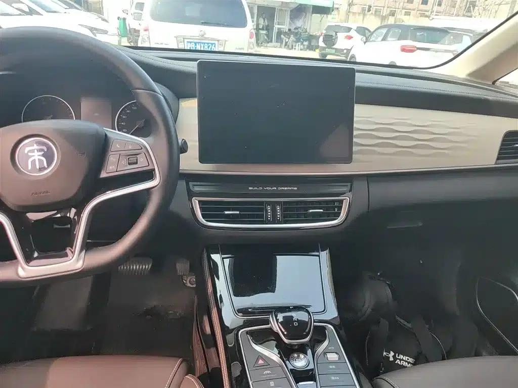 Song MAX New Energy 2022 DM-i 105KM Flagship Edition — миниатюра 6