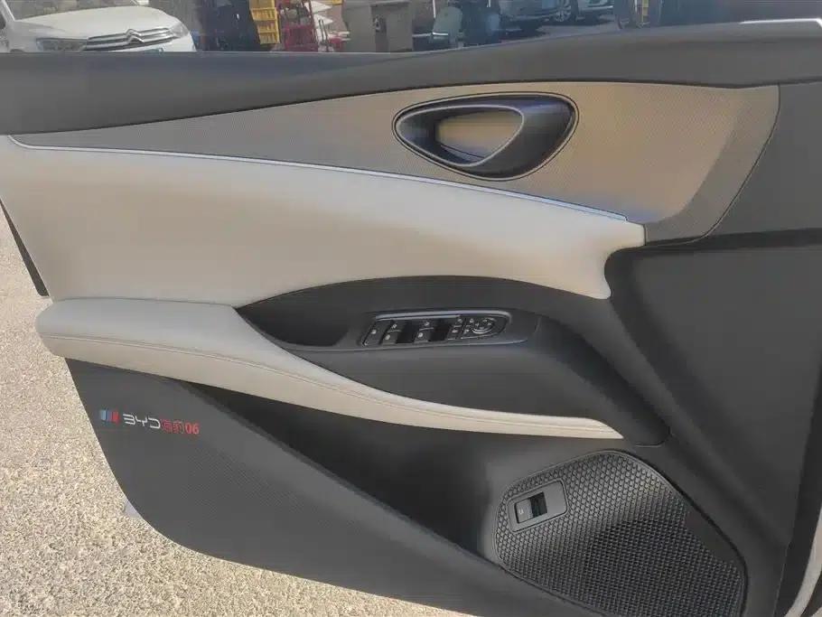 Seal 06 DM-i Touring Edition 2025 DM-i 80KM Premium — миниатюра 7
