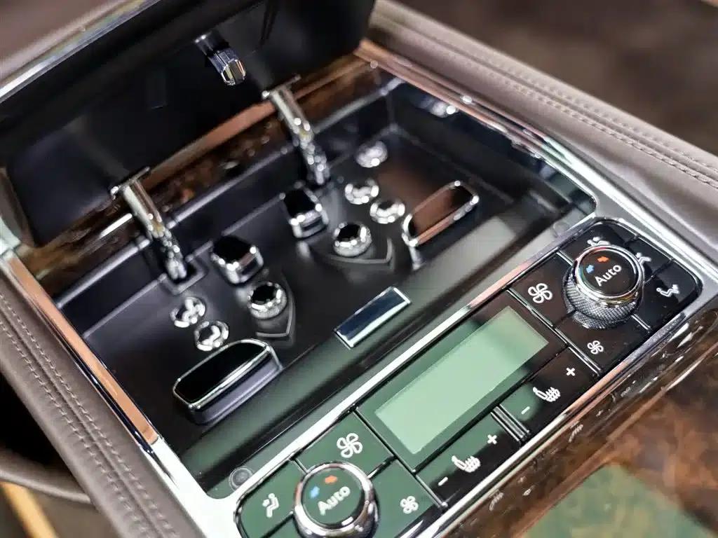 Mulsanne 2017 6.8T Long Wheelbase — миниатюра 16