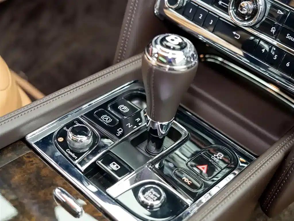 Mulsanne 2017 6.8T Long Wheelbase — миниатюра 20