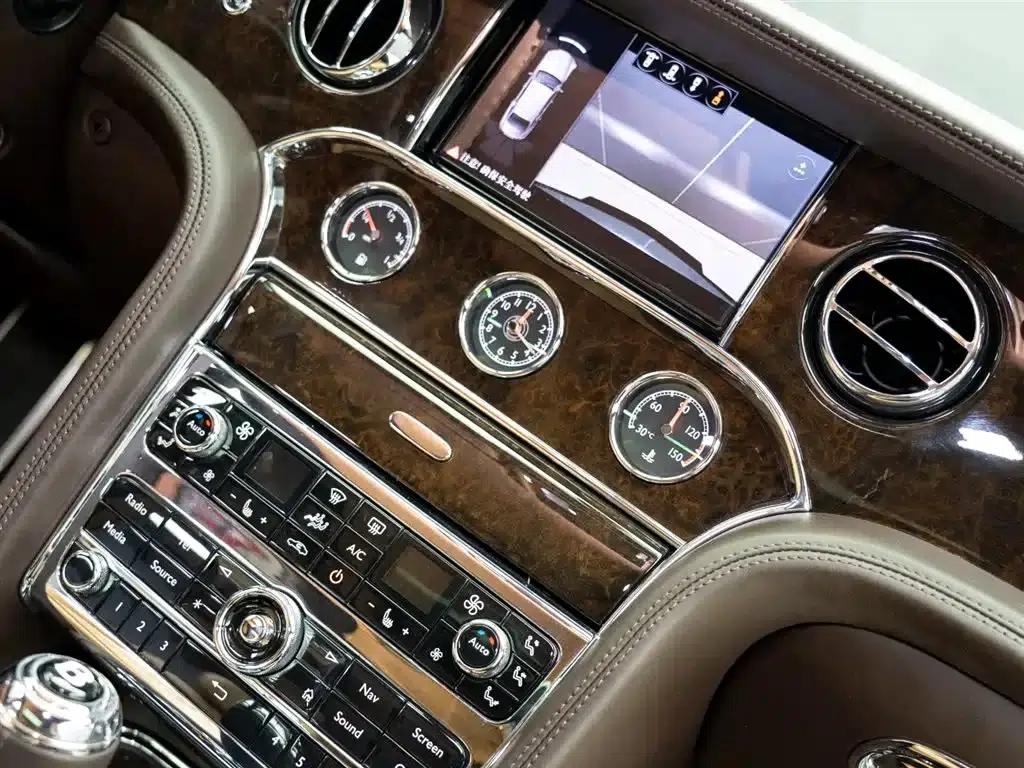 Mulsanne 2017 6.8T Long Wheelbase — миниатюра 21