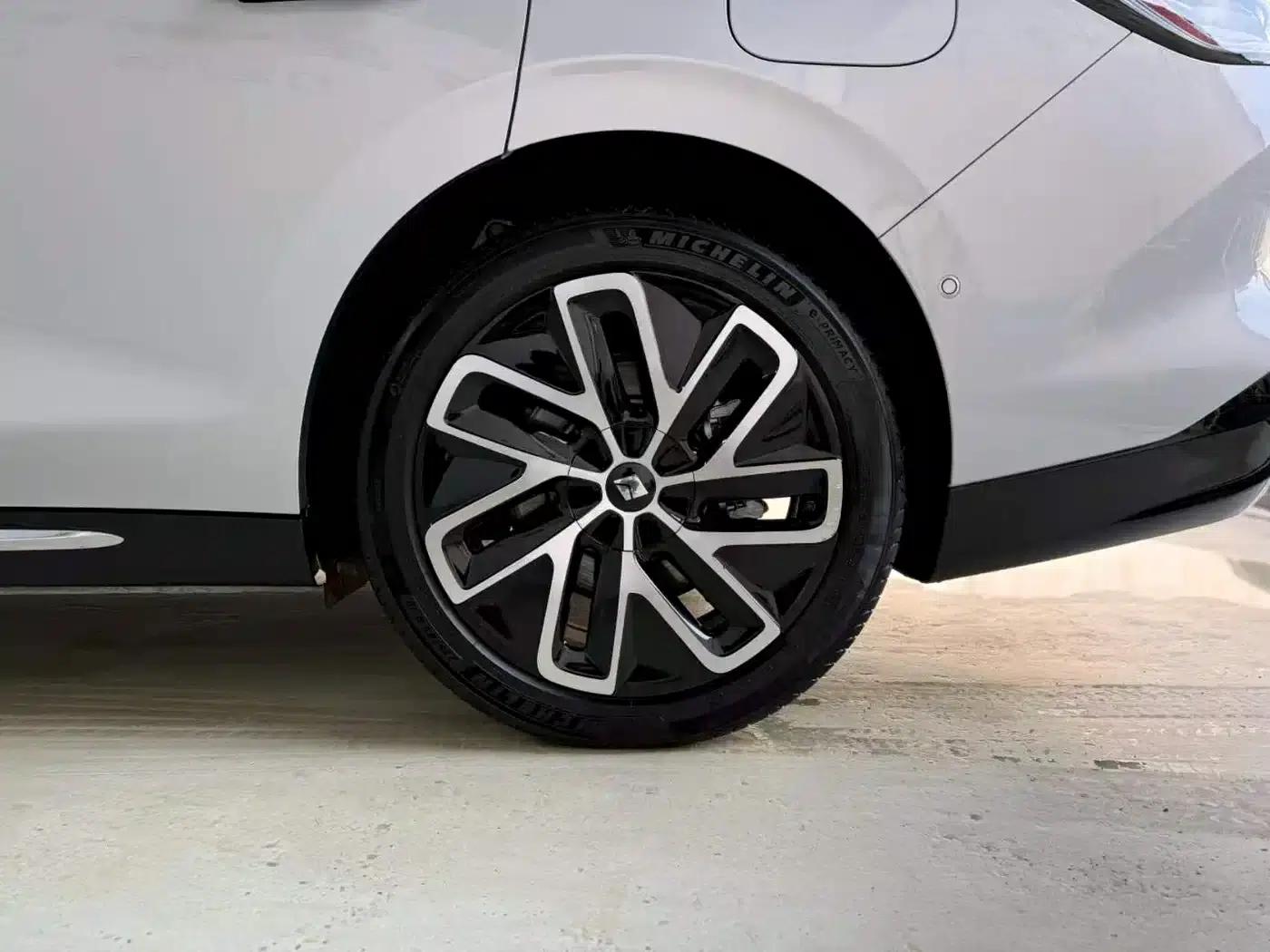 Baojun Enjoy 2025 Plug-in Hybrid 140km/h Luxury Edition — миниатюра 16