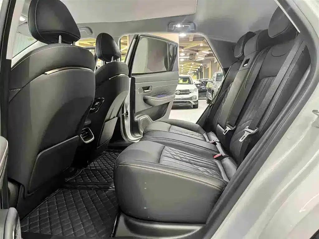 Baojun Enjoy 2025 Pure Electric 600km Luxury Edition — миниатюра 15