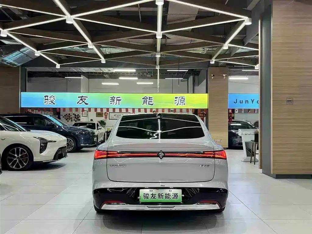 Baojun Enjoy 2025 Pure Electric 600km Luxury Edition — миниатюра 5