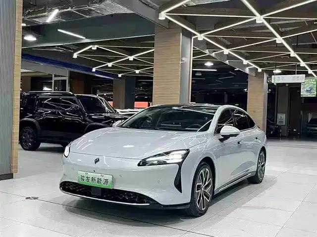 Baojun Enjoy 2025 Pure Electric 600km Luxury Edition