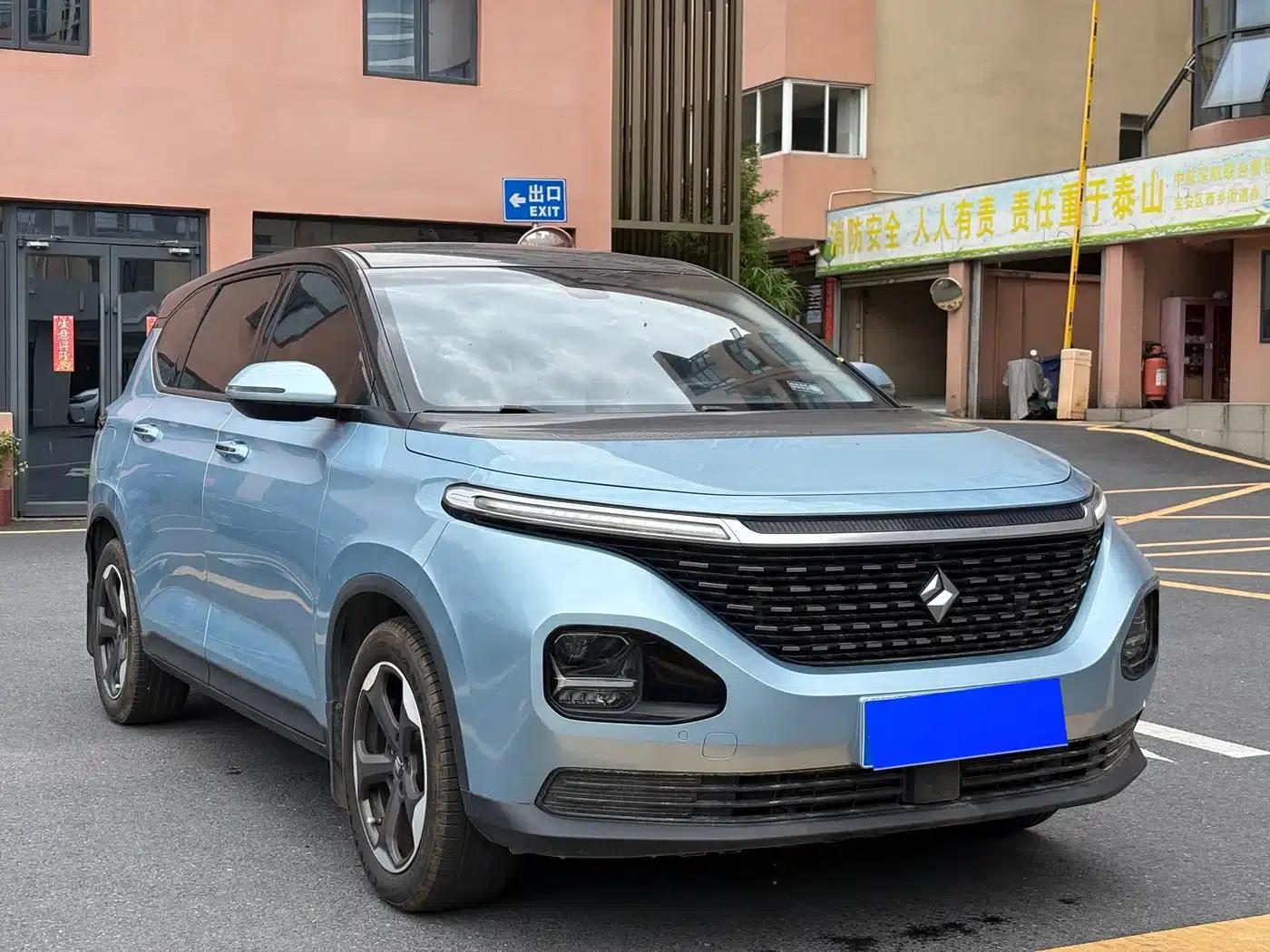 Baojun RM-5 2019 1.5T CVT 24-hour online luxury 6-seater — миниатюра 3
