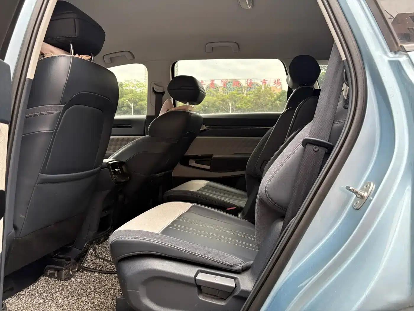 Baojun RM-5 2019 1.5T CVT 24-hour online luxury 6-seater — миниатюра 8
