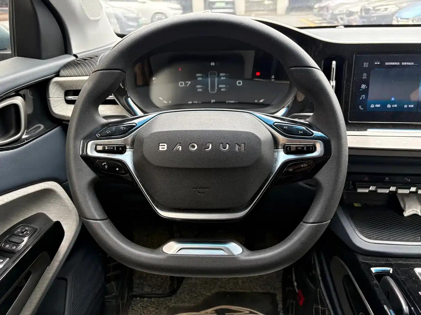 Baojun RM-5 2019 1.5T CVT 24-hour online luxury 6-seater — миниатюра 10