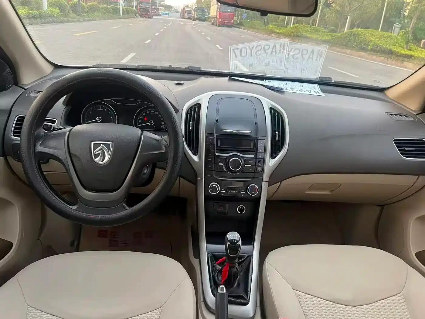 Baojun 610 2014 1.5L Manual Comfort Model — миниатюра 11