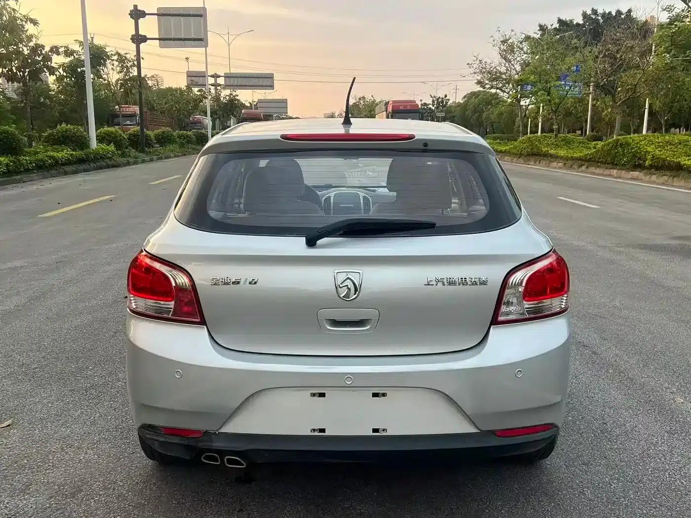Baojun 610 2014 1.5L Manual Comfort Model — миниатюра 5