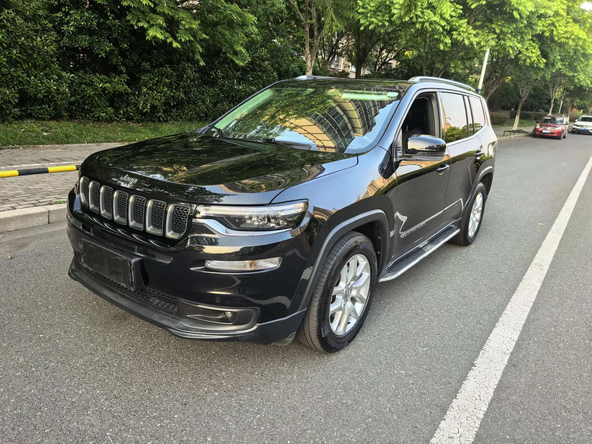 Jeep Commander 2018 2.0T Two-Wheel Drive Enjoyment Version China VI Emission Standard — миниатюра 1