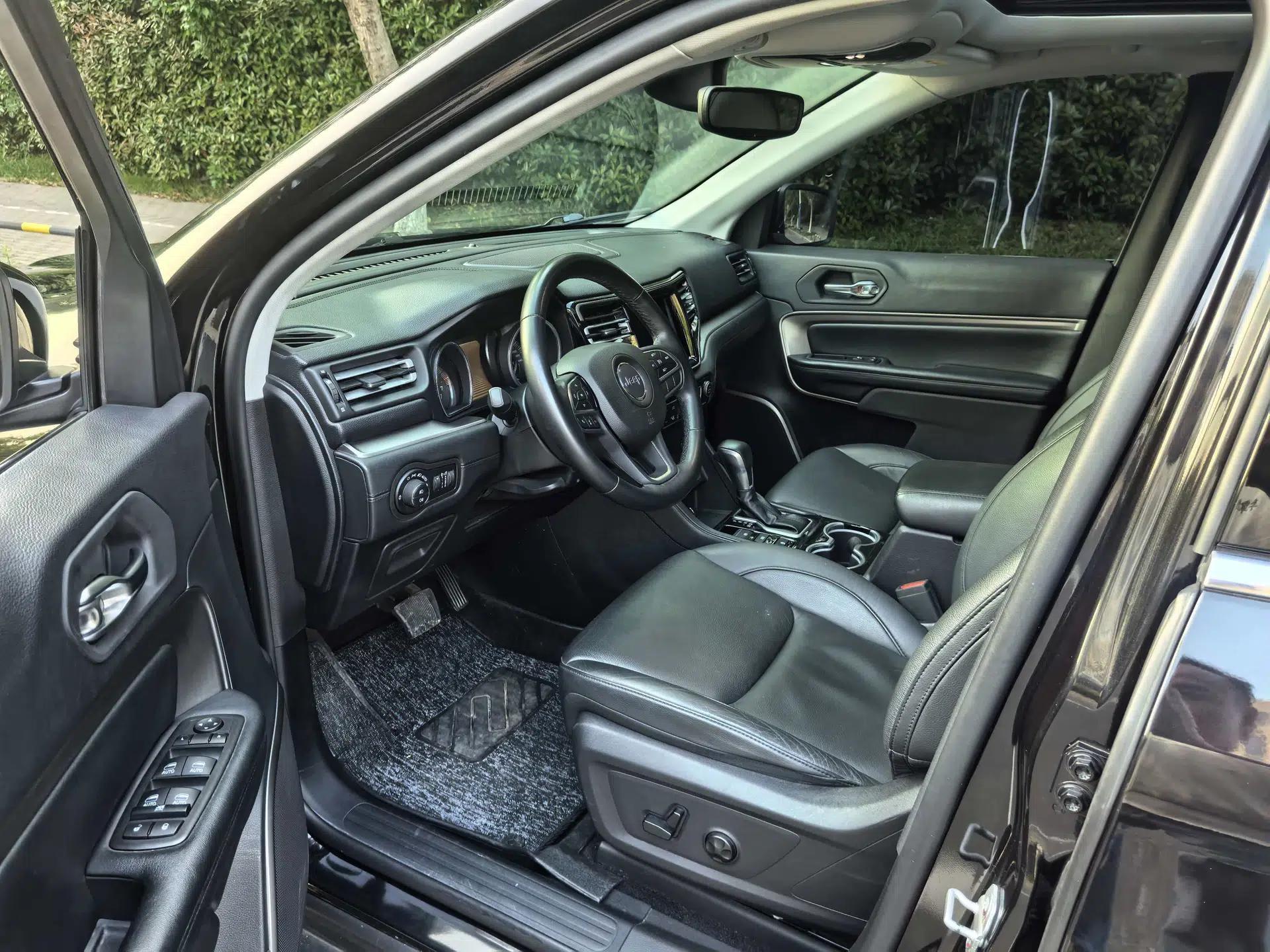 Jeep Commander 2018 2.0T Two-Wheel Drive Enjoyment Version China VI Emission Standard — миниатюра 18