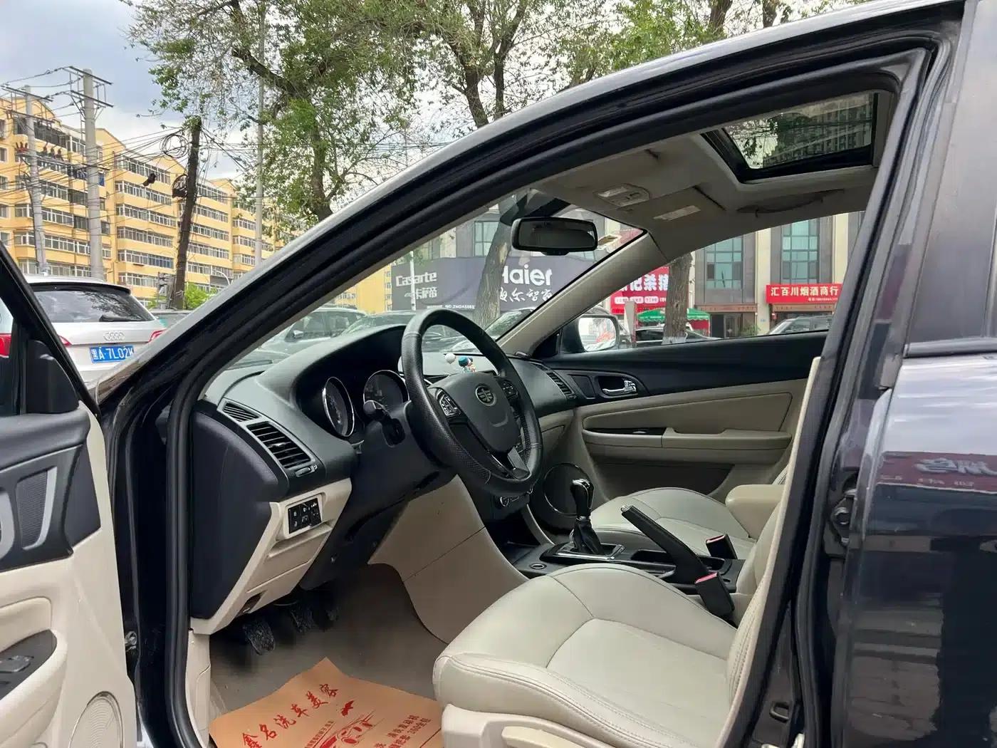Besturn B50 2013 1.6L Manual Deluxe Edition — миниатюра 9