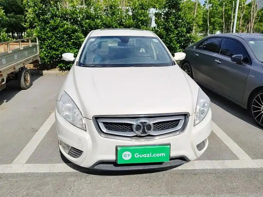 2014 Senova D50 1.5L Manual Comfort Edition — миниатюра 3