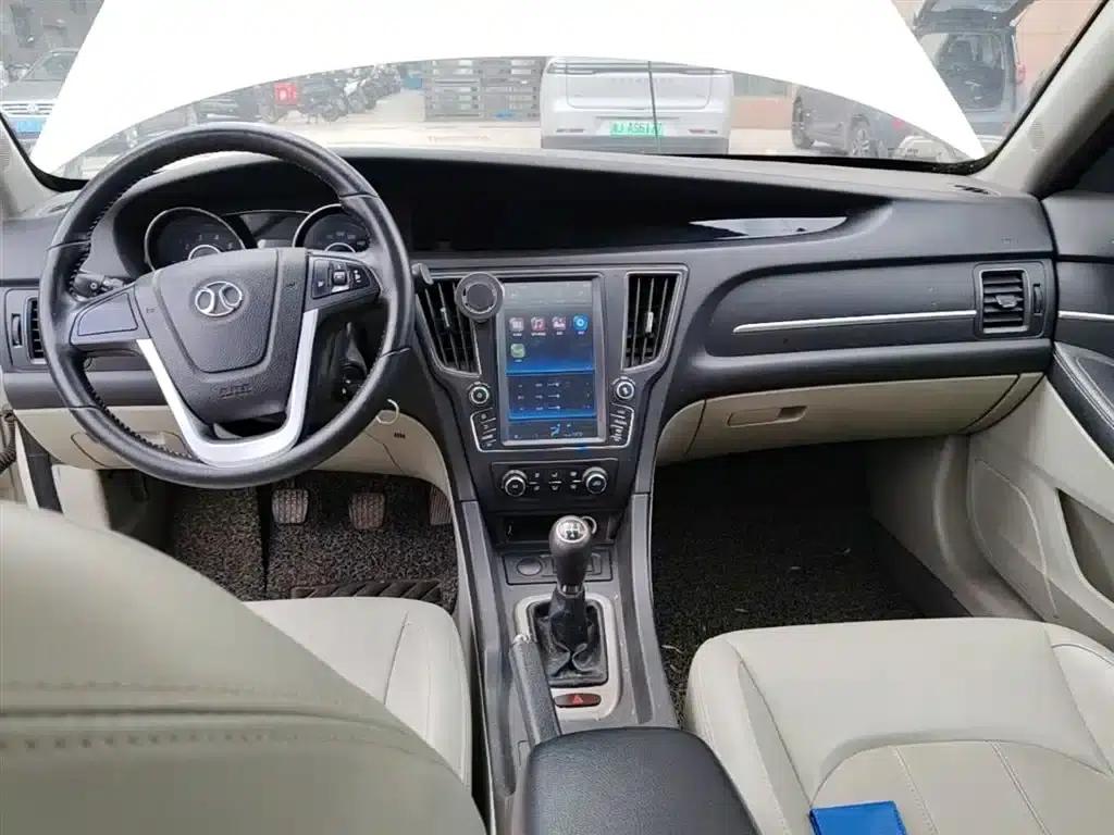 2014 Senova D50 1.5L Manual Comfort Edition — миниатюра 10