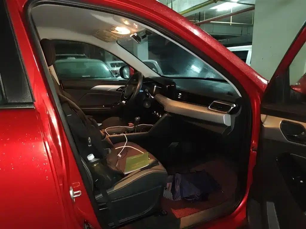 Beijing X3 2019 1.5T Manual Glory Edition — миниатюра 20