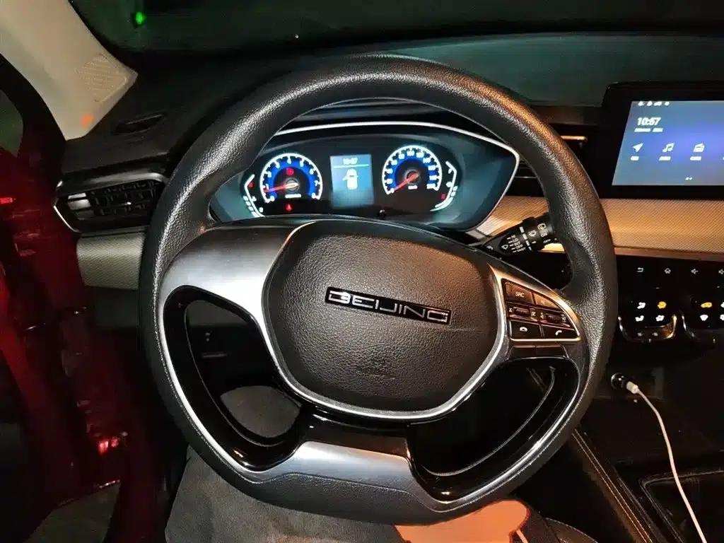 Beijing X3 2019 1.5T Manual Glory Edition — миниатюра 3
