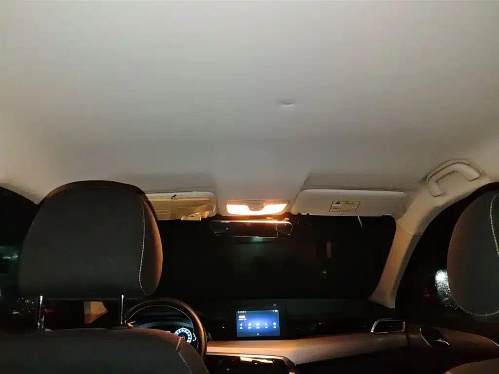 Beijing X3 2019 1.5T Manual Glory Edition — миниатюра 9