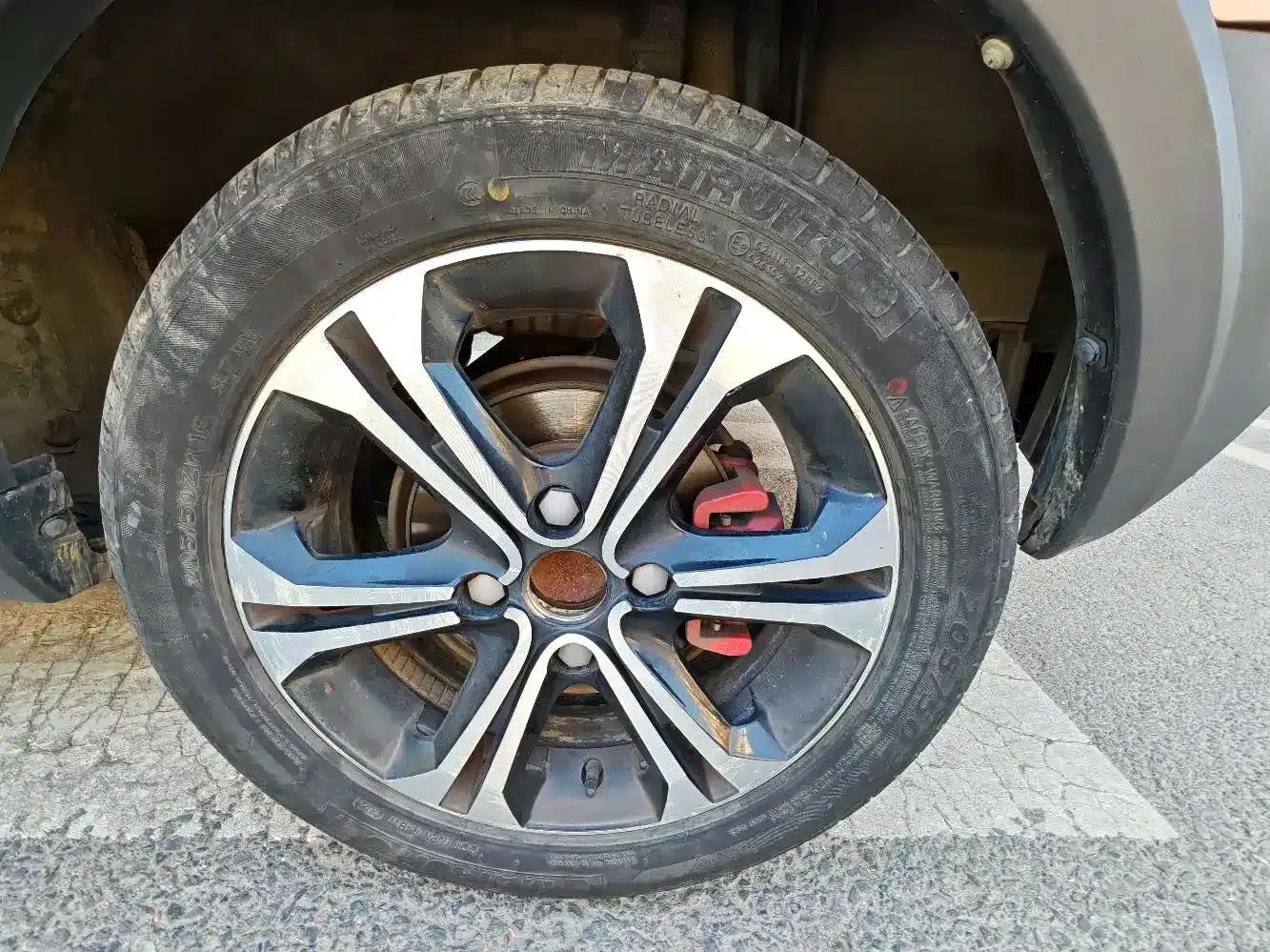 2015 Senova X25 1.5L Automatic Elite — миниатюра 15