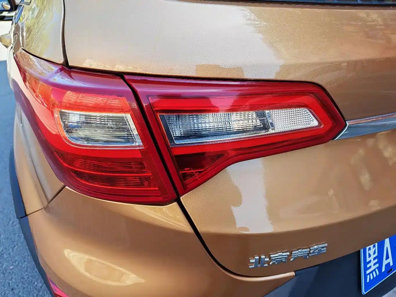2015 Senova X25 1.5L Automatic Elite — миниатюра 16