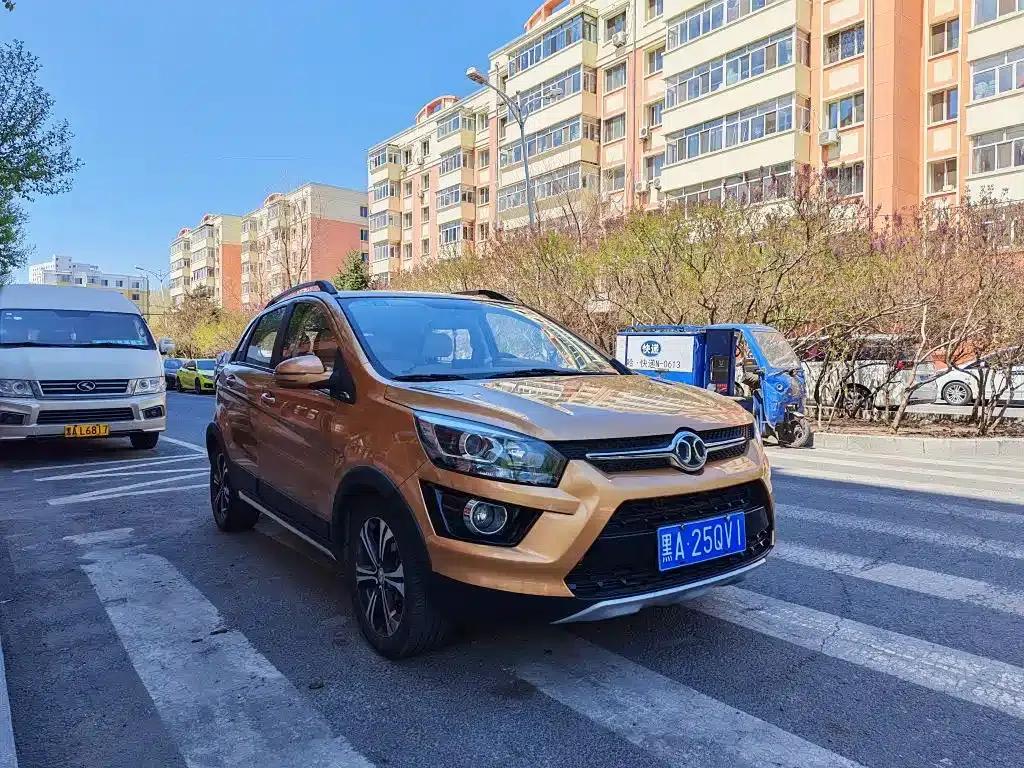 2015 Senova X25 1.5L Automatic Elite — миниатюра 3