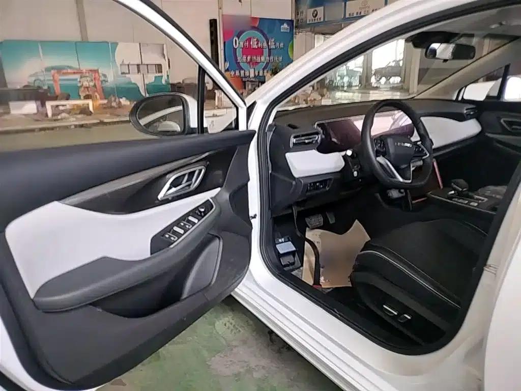Beijing EU5 PLUS 2023 R600 Premium Edition — миниатюра 16