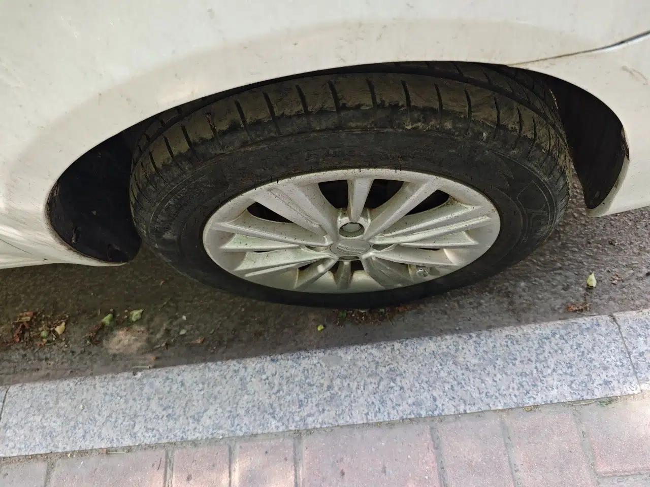 Geely Auto Diamond 2017 1.5L Manual Value-Added Model — миниатюра 8