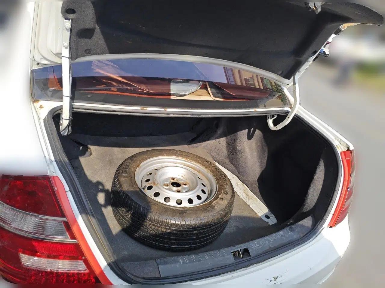 Geely Auto Ocean 2014 1.5L Manual Elite Model — миниатюра 20