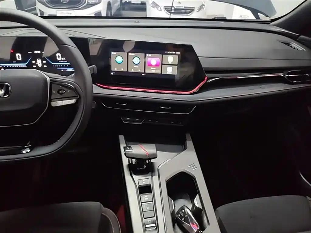 Changan X5 PLUS 2025 1.5T DCT High-Performance Edition — миниатюра 13