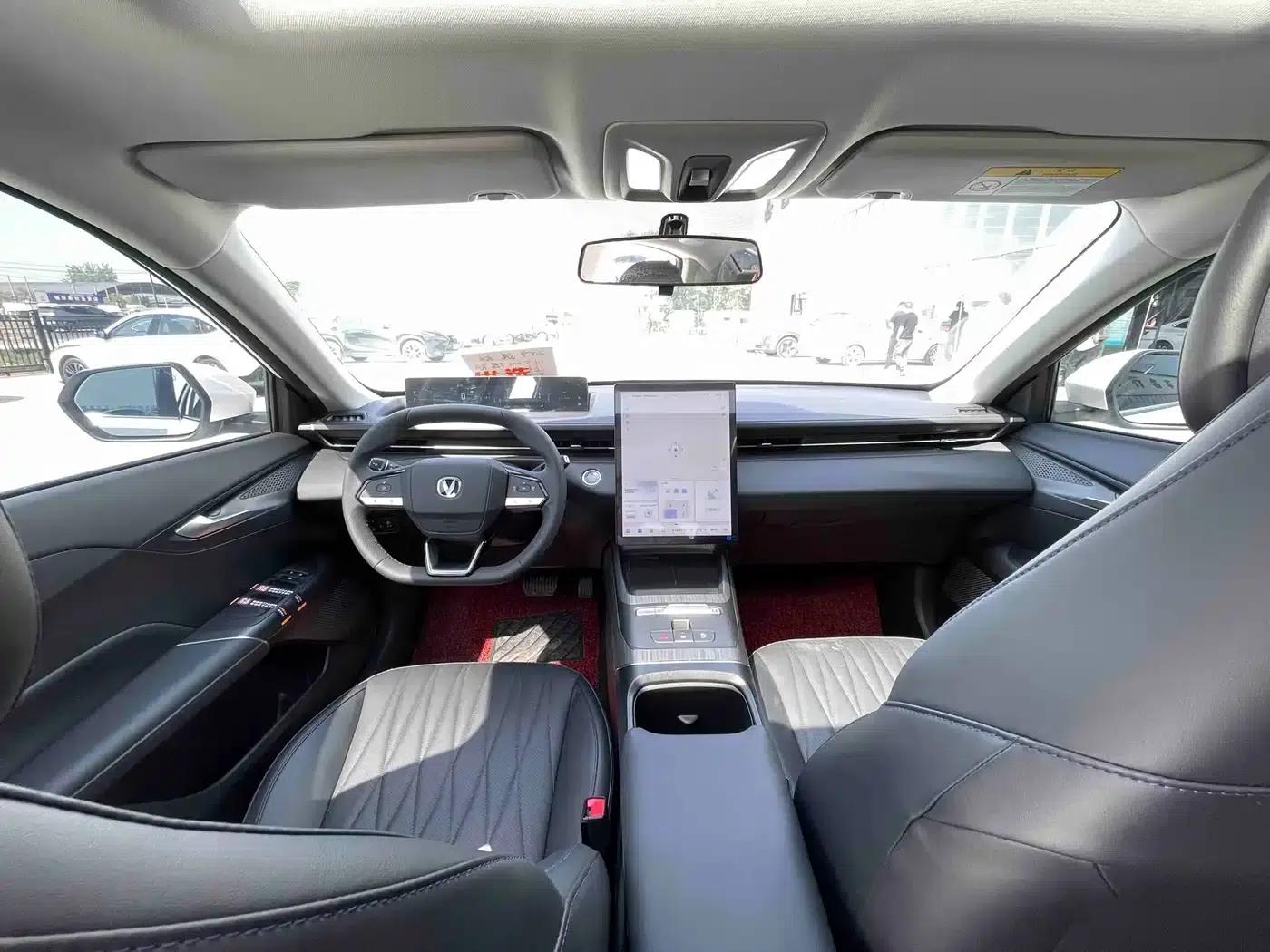 Changan Eado PHEV 2025 Smart Blue Whale 145KM Battleship Edition — миниатюра 5