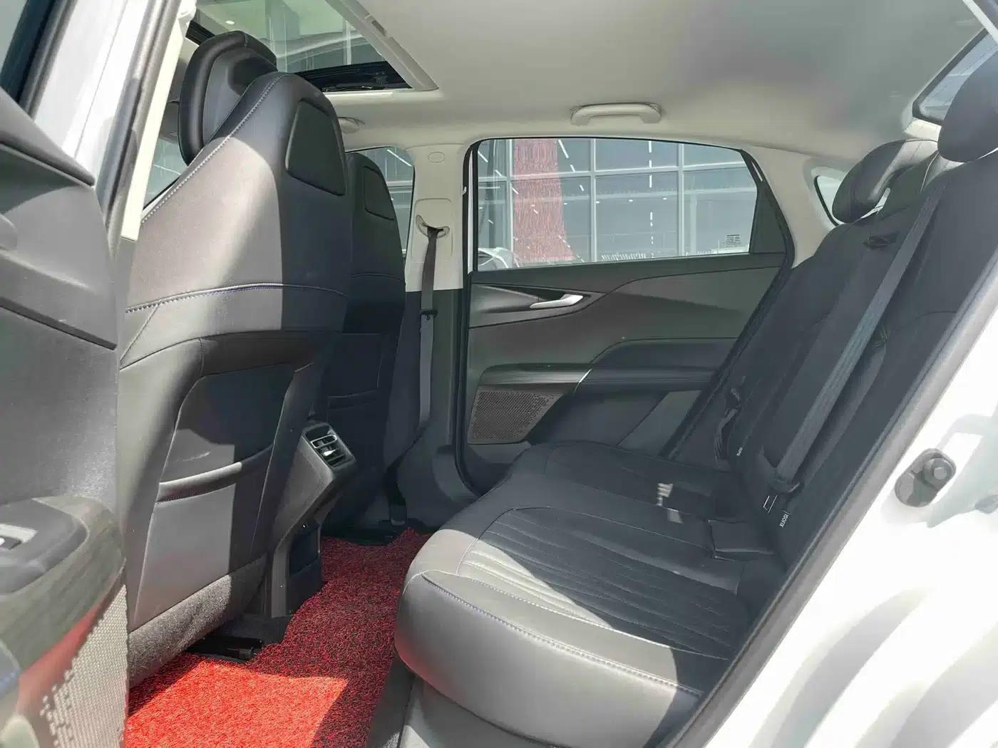 Changan Eado PHEV 2025 Smart Blue Whale 145KM Battleship Edition — миниатюра 6