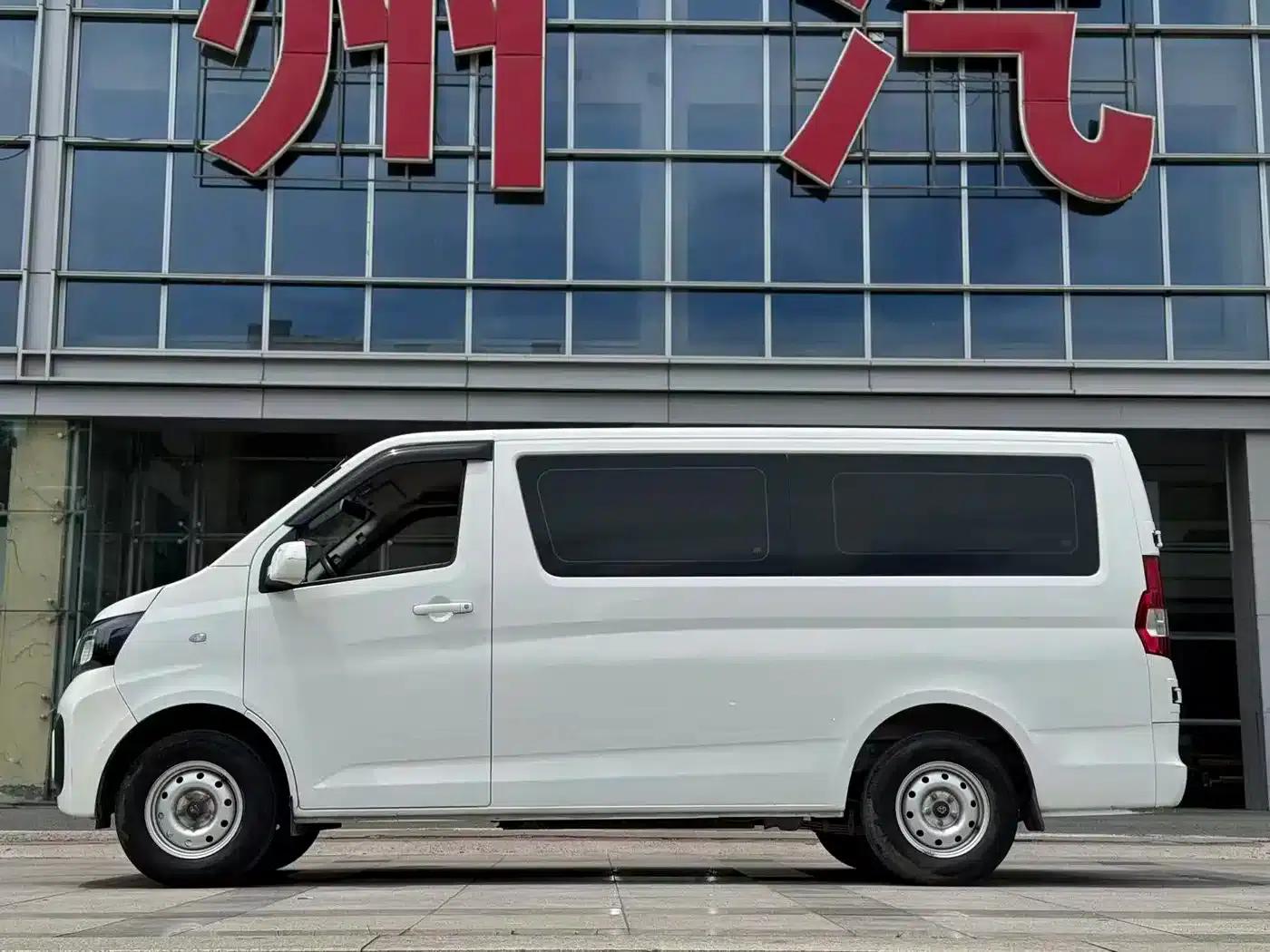 Changan Ruixing EM80 2025 Passenger Edition Comfort Model 6 Seats 300km Range Double Door — миниатюра 5