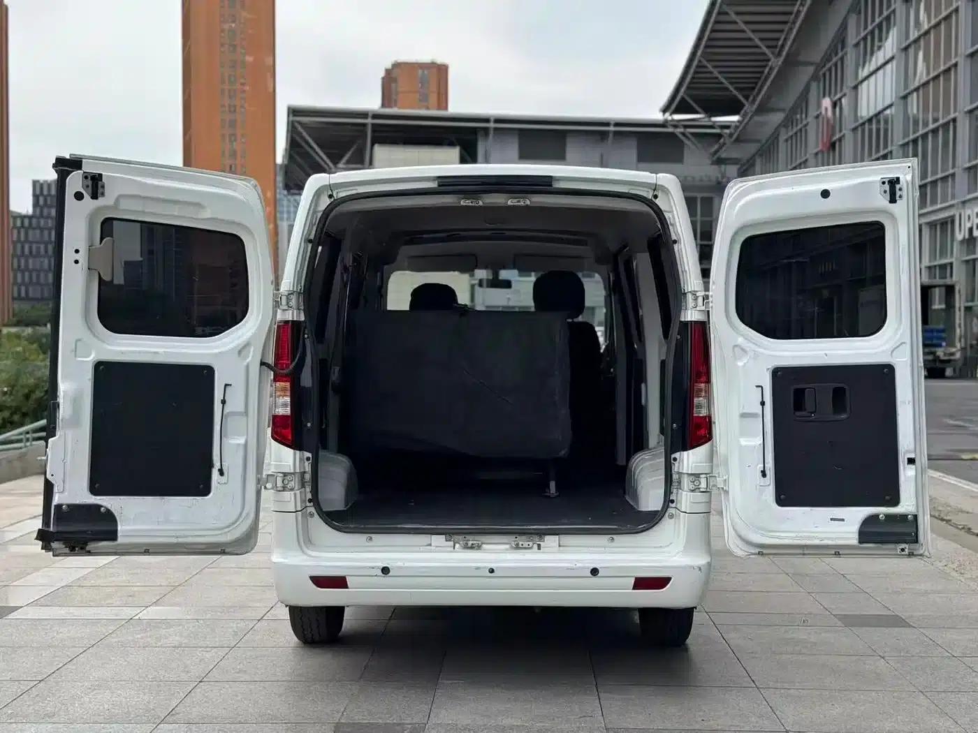 Changan Ruixing EM80 2025 Passenger Edition Comfort Model 6 Seats 300km Range Double Door — миниатюра 6
