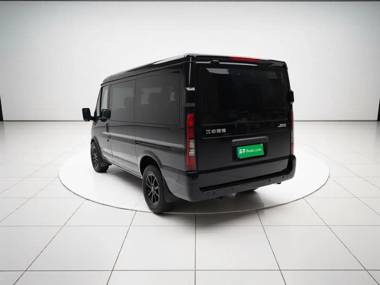 JMC Fushun 2023 2.0T Automatic Short-Wheelbase Low-Roof Commercial & Multi-Purpose Passenger Vehicle 6 Seats with Lift-Up Tailgate — миниатюра 4
