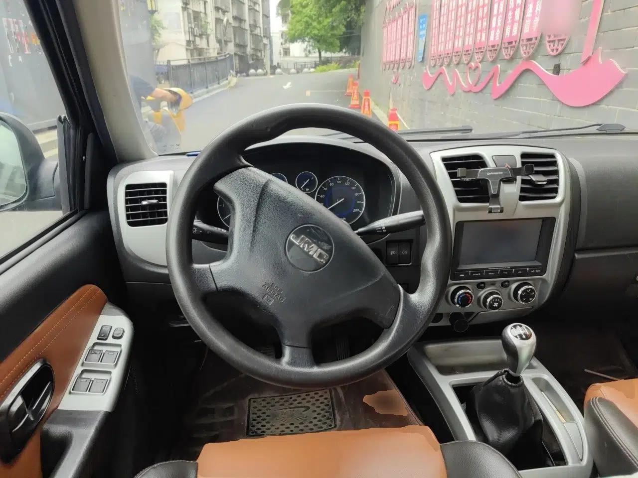 JMC Baodian 2018 2.9T New Value-Packed Two-Wheel-Drive Diesel Comfort Version with Extended Cargo Bed – JX4D30B5L — миниатюра 11