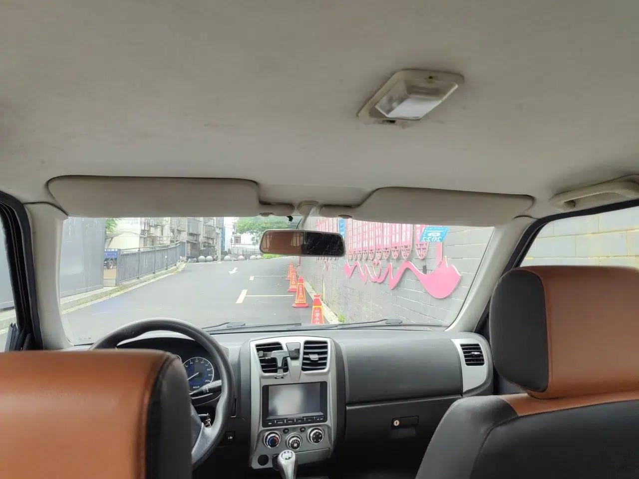 JMC Baodian 2018 2.9T New Value-Packed Two-Wheel-Drive Diesel Comfort Version with Extended Cargo Bed – JX4D30B5L — миниатюра 19